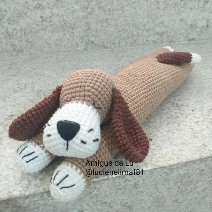 cachorro dorminhoco amigurumi